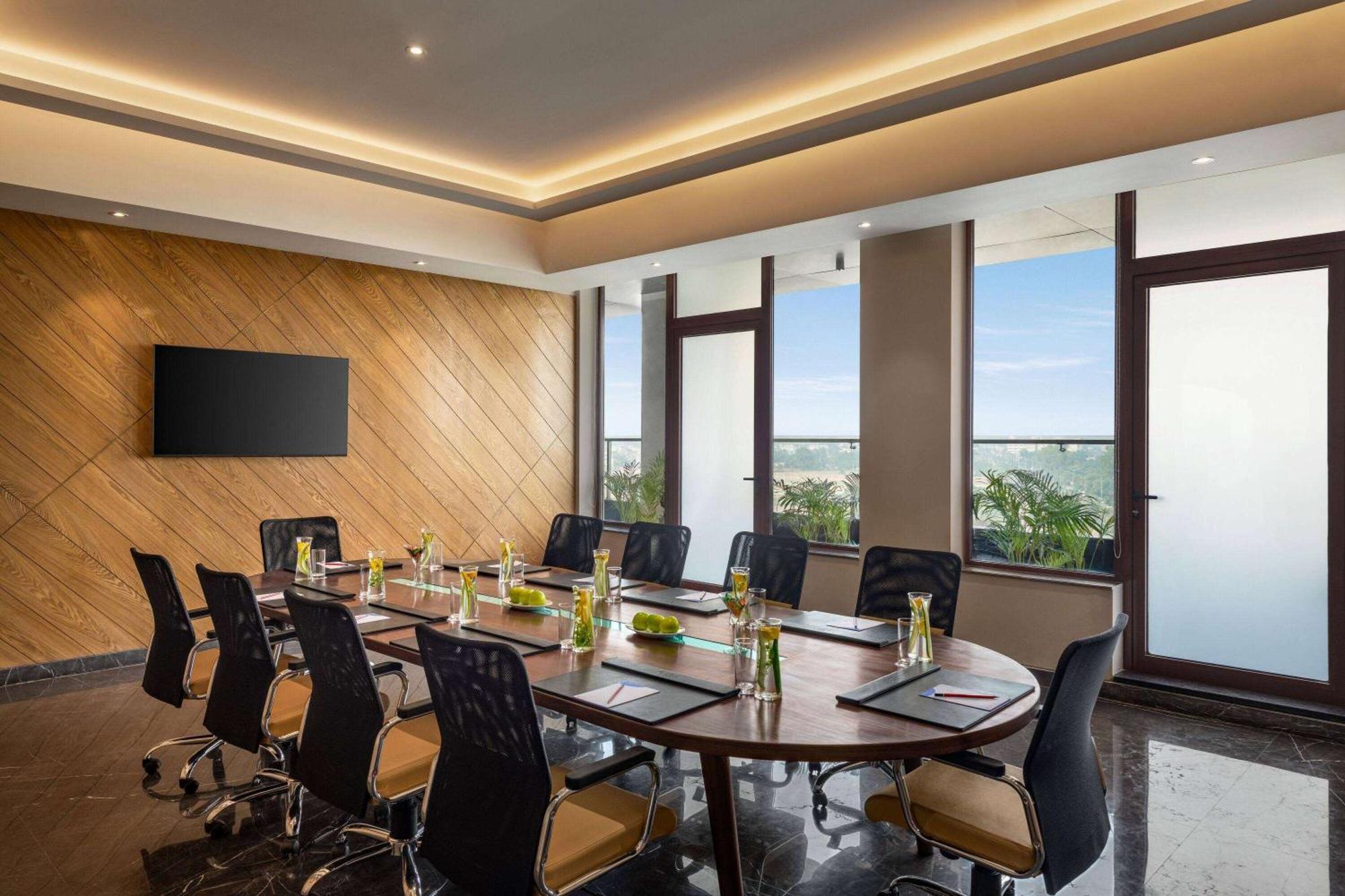 Ramada Encore By Wyndham Amritsar Airport Εξωτερικό φωτογραφία